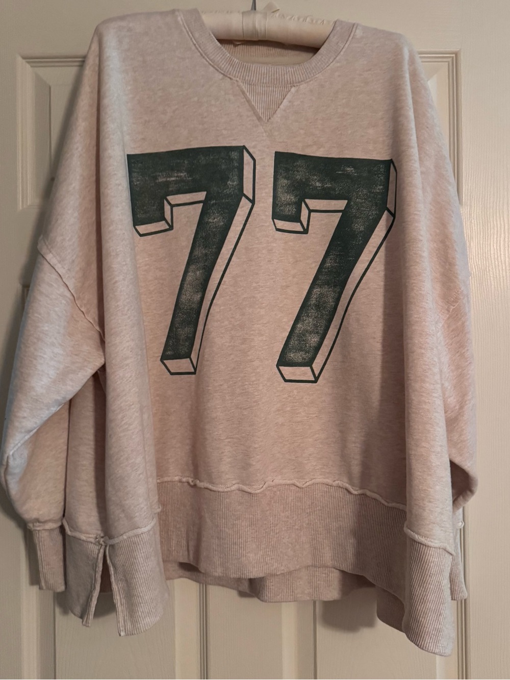 American Eagle This Feels Seriously Lived-In 77 Graphic Sweatshirt XL Cream